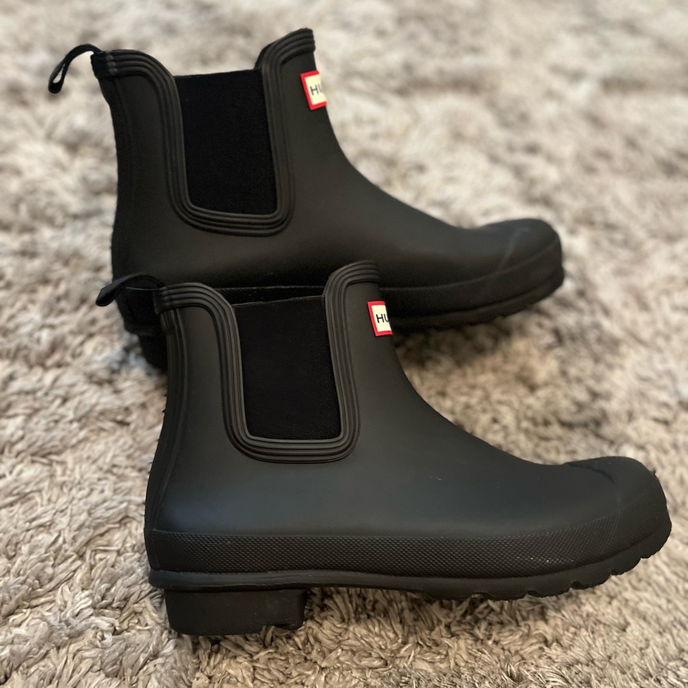 Hunter Matte Black Chelsea Short Rain Boots